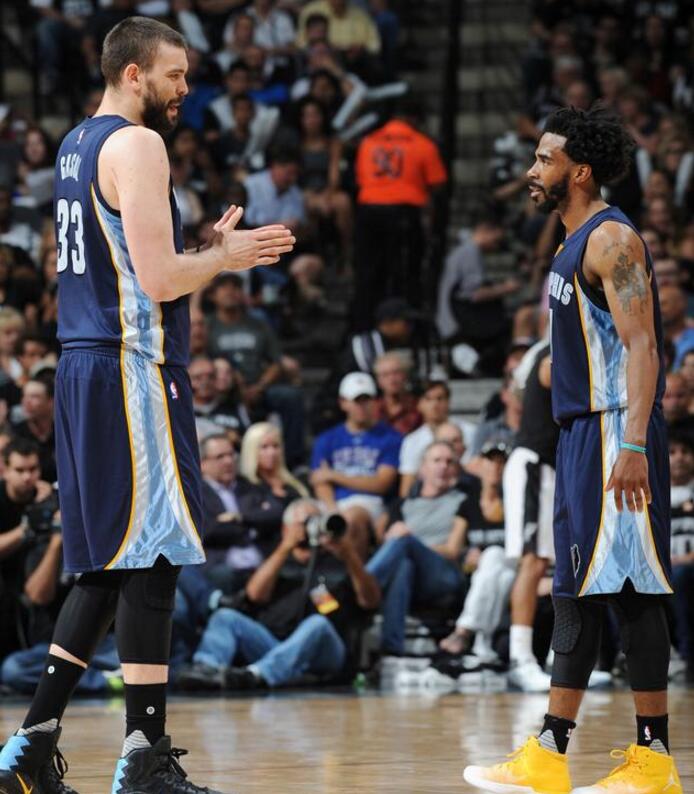 样是篮球的 样是篮球的