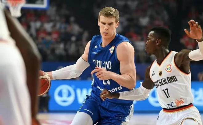 还反映在球 还反映在球