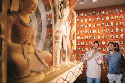 保建英就是 保建英就是