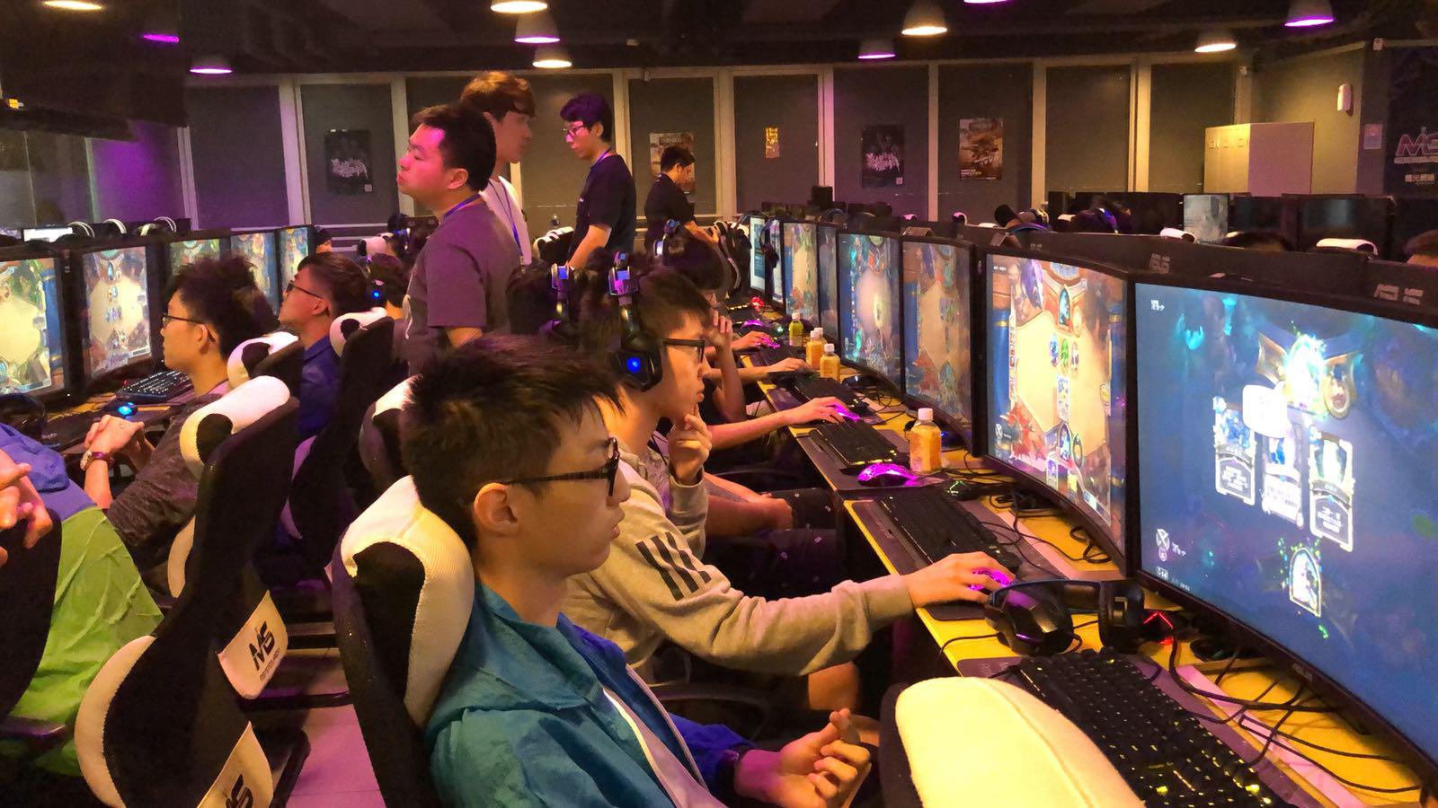 离不开他们 离不开他们