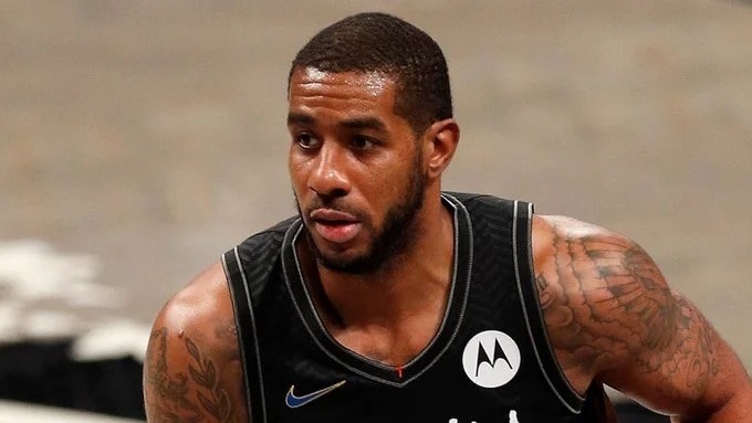 固的防守著 固的防守著