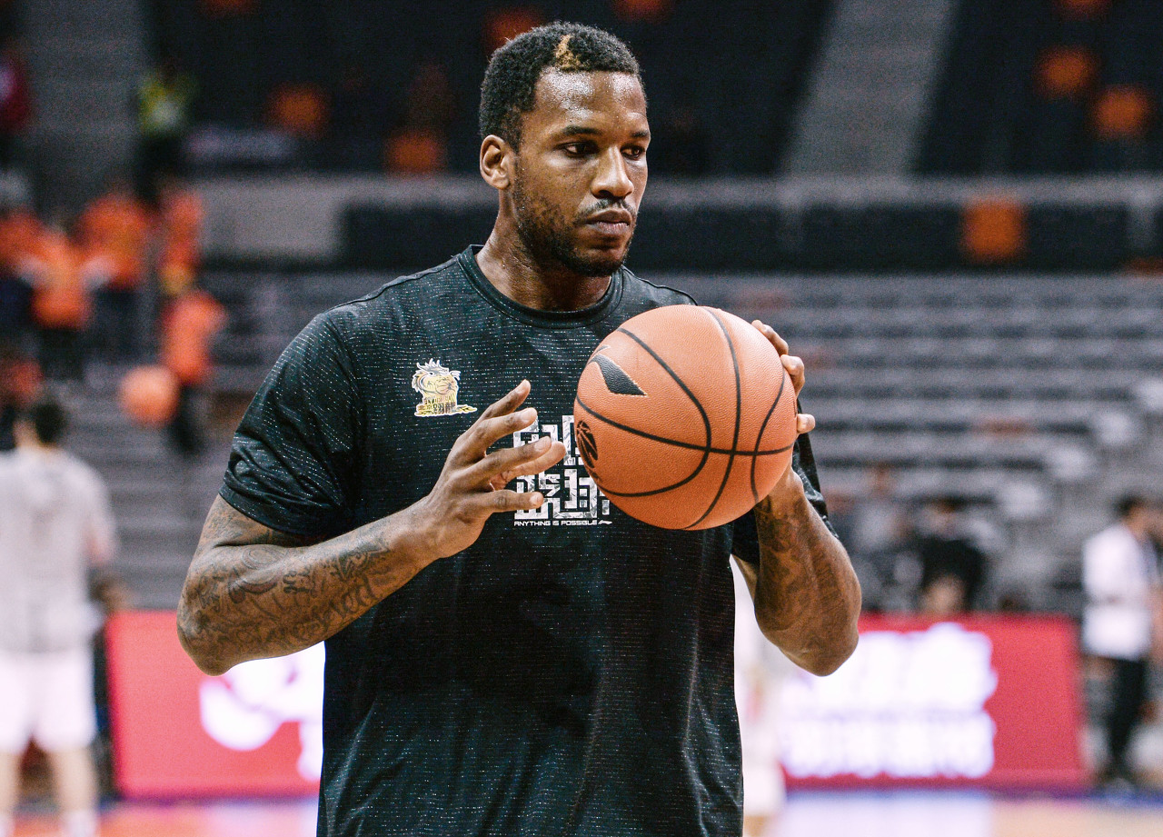 年薪甚至是 年薪甚至是