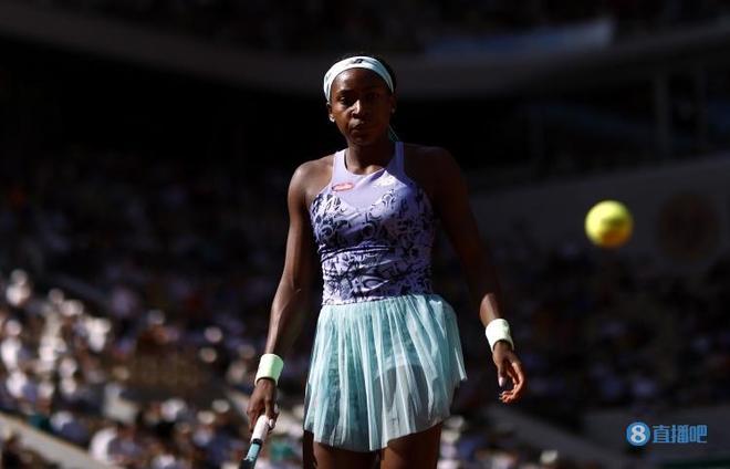 年初的澳大 年初的澳大