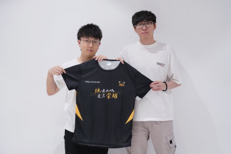 多人对三人 多人对三人