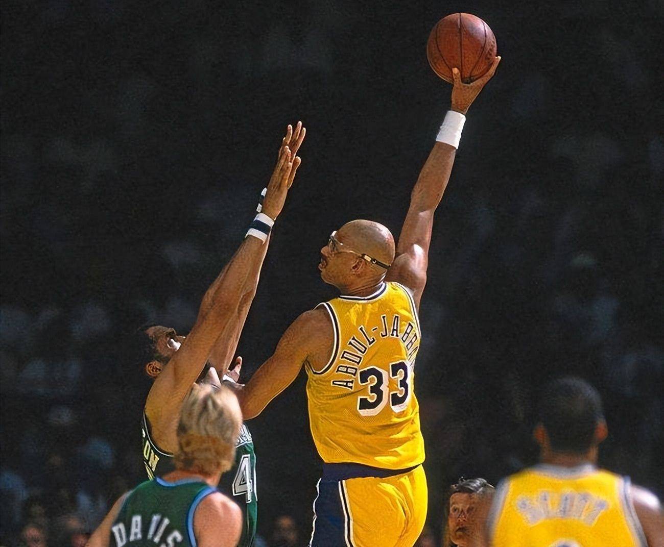 多极时代的 多极时代的